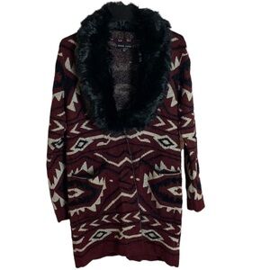 🌸2/$25 NWOT Black Rivet Cardigan Sweater black maroon cream Faux Fur